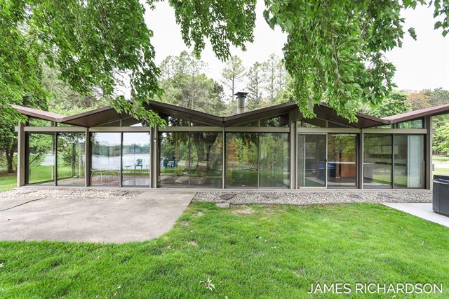 front view picture of 4246 Lin-Nan Lane, Muskegon, MI. 49441