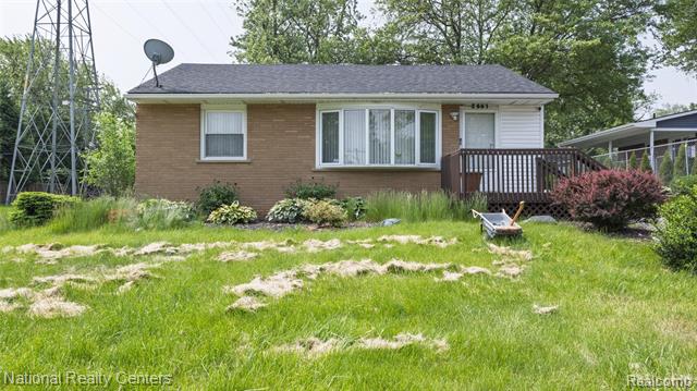 front view picture of 2561 Verna Street, Ypsilanti, MI. 48197