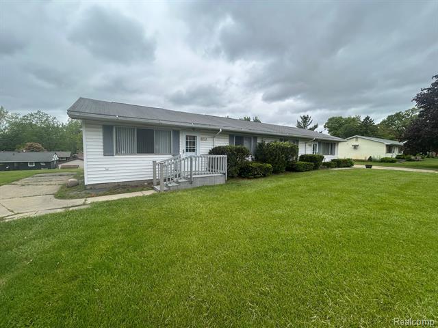 front view picture of 5272 Van Winkle Street, Brighton, MI. 48116