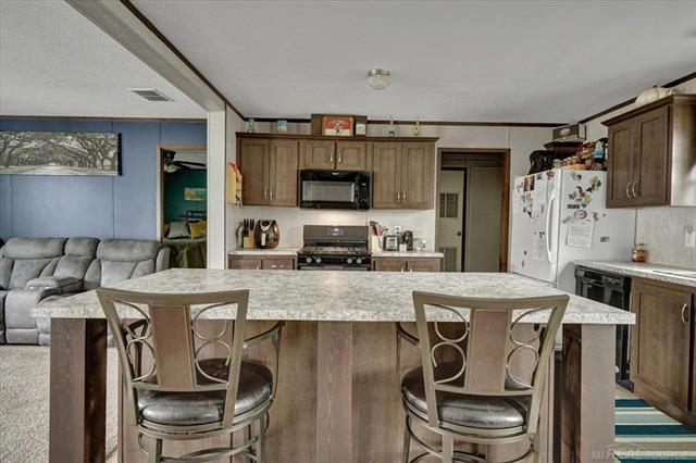 front view picture of 9608 Stoneypointe Drive, Fair Haven, MI. 48023
