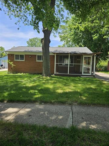 front view picture of 3340 Creek Drive, Ann Arbor, MI. 48108