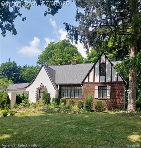 front view picture of 166 Cherokee Rd, Pontiac, MI. 48341