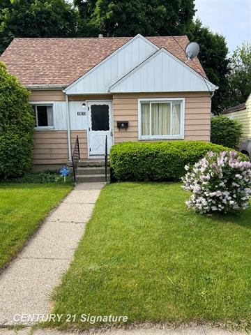 front view picture of 1613 Waldman Avenue, Flint, MI. 48507