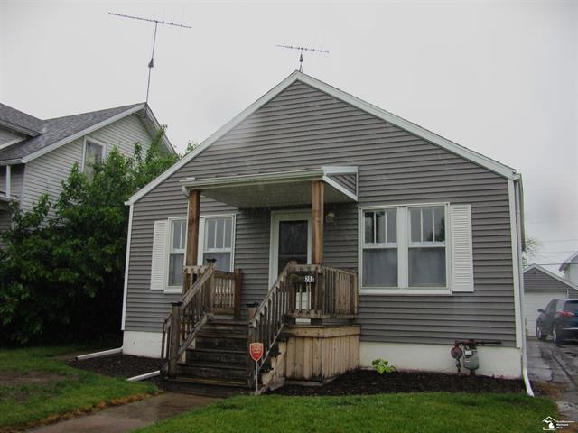 front view picture of 208 Maple Boulevard, Monroe, MI. 48162