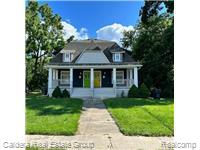 front view picture of 27 Henry Clay, Pontiac, MI. 48341
