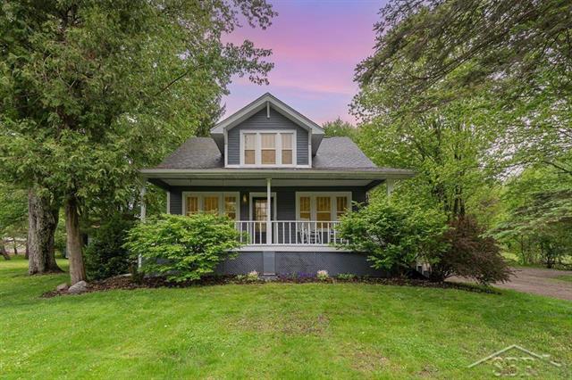 front view picture of 1784 S Badour Road, Midland, MI. 48640