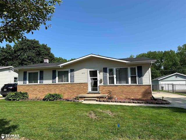 front view picture of 5273 Don Shenk Drive, Swartz Creek, MI. 48473