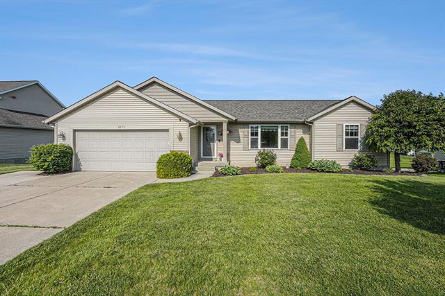 front view picture of 6479 Dew Pointe Avenue Se, Caledonia, MI. 49316