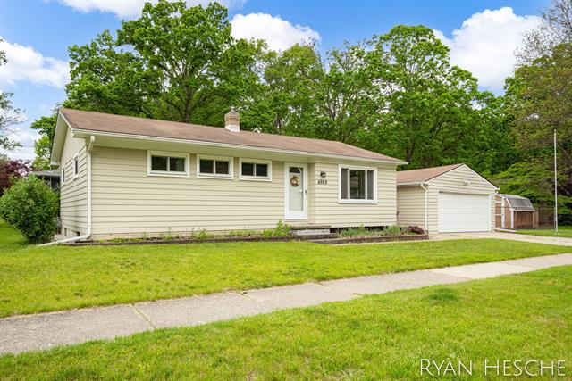 front view picture of 4959 Havana Avenue Sw, Wyoming, MI. 49509