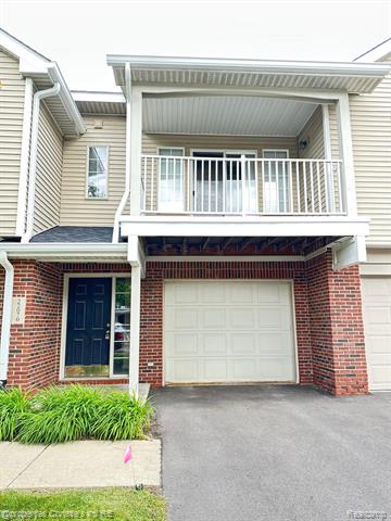 front view picture of 22070 Fairlane Boulevard, Trenton, MI. 48183