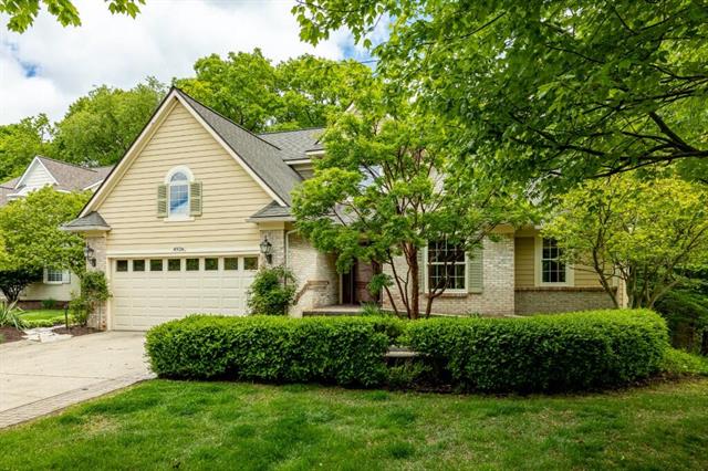 front view picture of 4936 Ravine Court, Ann Arbor, MI. 48105