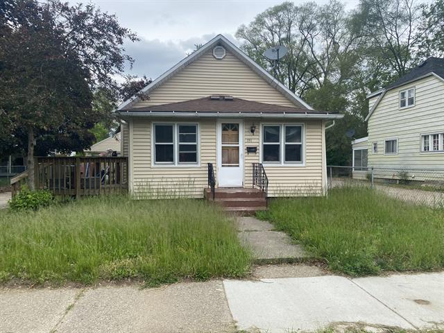 front view picture of 251 Sw Crown Sw, Grand Rapids, MI. 49548