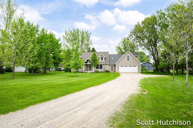 front view picture of 9953 10 Mile Road Ne, Rockford, MI. 49341