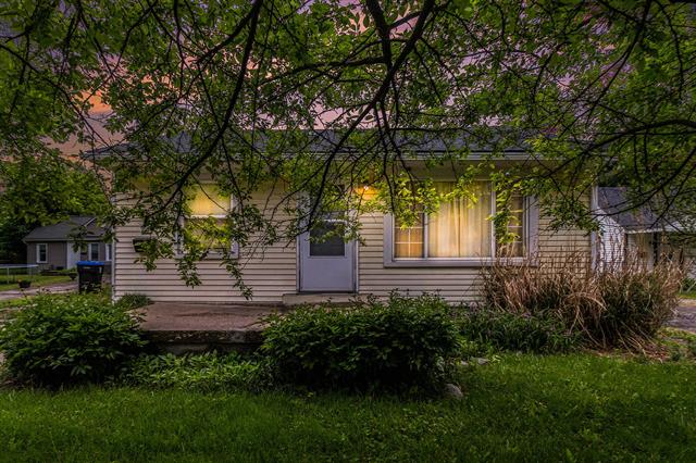 front view picture of 739 Mildred Street, Ypsilanti, MI. 48198