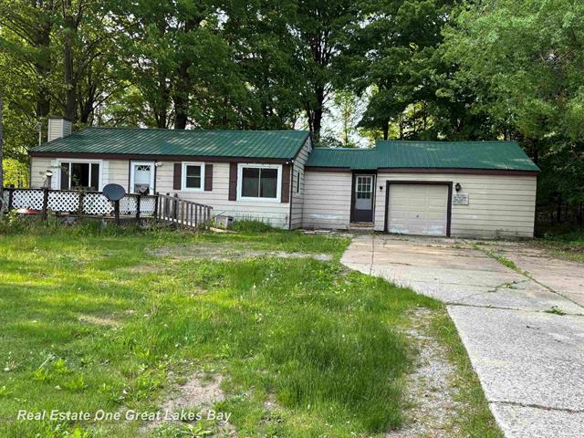 front view picture of 8446 Bamfield Road, South Branch, MI. 48761