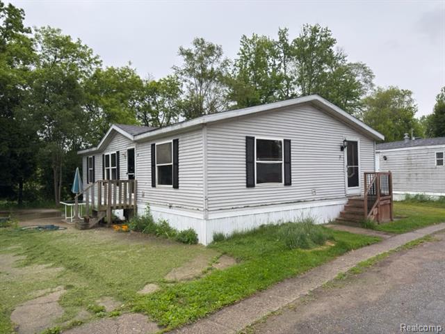 front view picture of 2445 E Grand River Lot#28, Williamston, MI. 48895