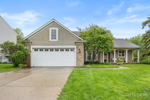 front view picture of 6724 Cannon Farms Drive Ne, Rockford, MI. 49341