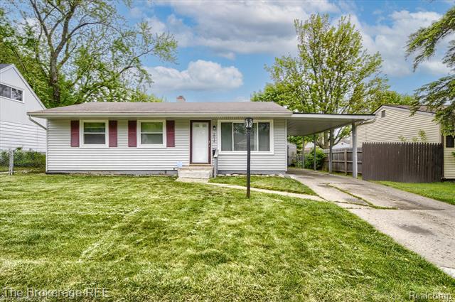 front view picture of 2014 Barbara Drive, Flint, MI. 48504