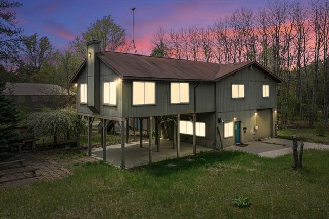 front view picture of 10685 W Indianwood Trail, Roscommon, MI. 48653