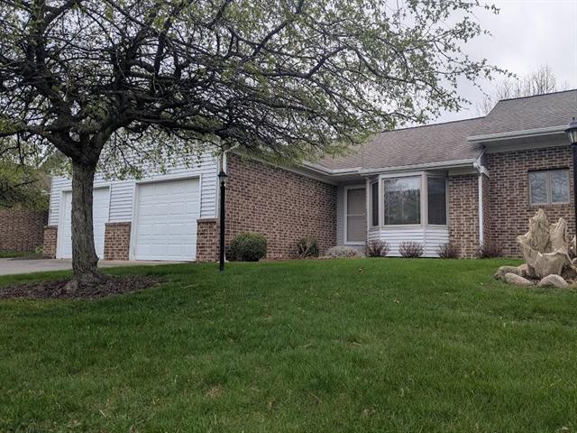front view picture of 2645 Falcon Point Drive Nw, Grand Rapids, MI. 49534