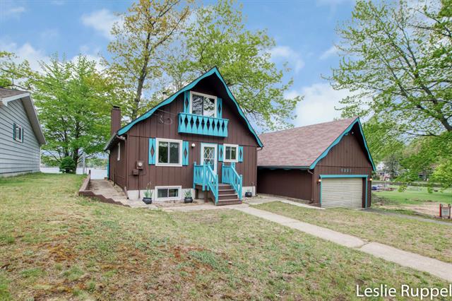 front view picture of 6221 Honeymoon Drive, Lakeview, MI. 48850