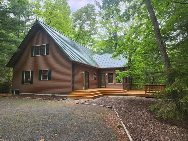 front view picture of 9316 S Oxeye Avenue, Baldwin, MI. 49304