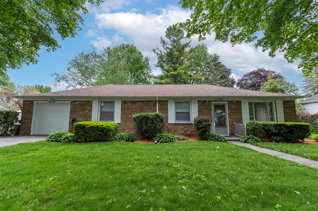 front view picture of 1202 Avalon Avenue, Saginaw, MI. 48638