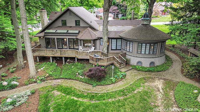front view picture of 988 Kenwood Drive, Holland, MI. 49423