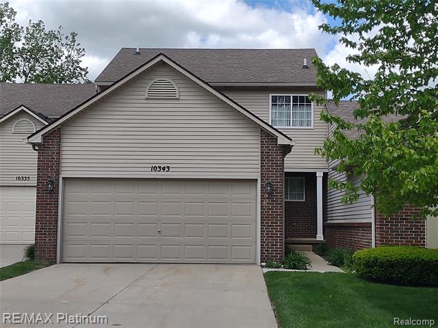 front view picture of 10343 Tophill Drive, Hartland, MI. 48353
