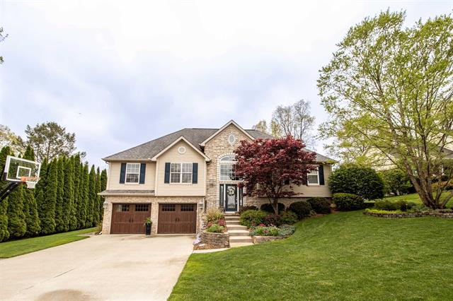 front view picture of 5221 Whittaker Trail, Linden, MI. 48451