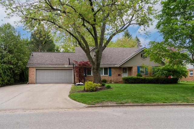 front view picture of 1320 E Chippewa Street, Mount Pleasant, MI. 48858