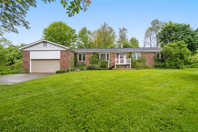 front view picture of 2141 N Parker Road, Dexter, MI. 48130