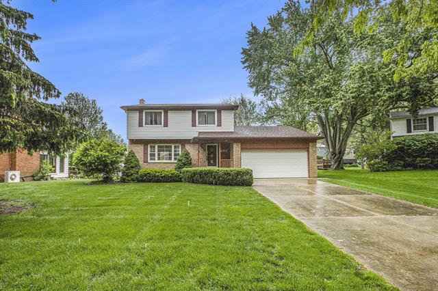 front view picture of 495 Old Creek Court, Saline, MI. 48176