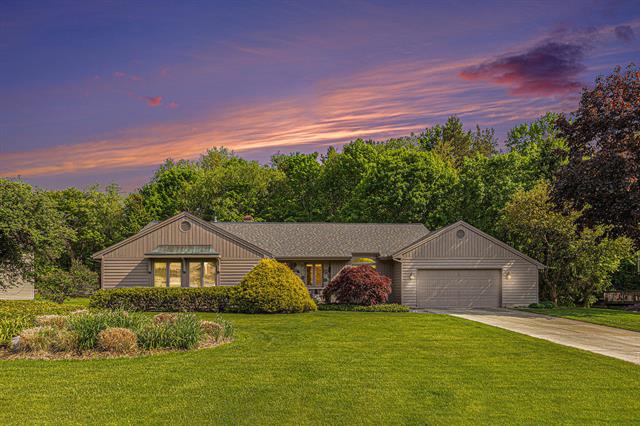 front view picture of 7664 Kenrob Drive Se, Grand Rapids, MI. 49546