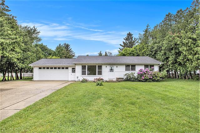 front view picture of 120 Marigold Avenue, Portage, MI. 49002