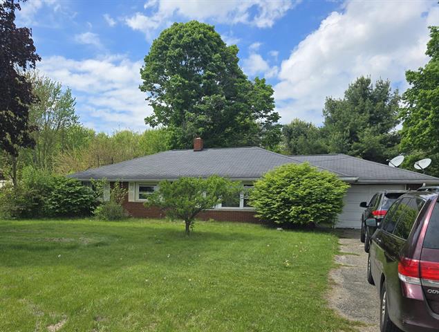 front view picture of 16783 E Augusta Drive, Augusta, MI. 49012