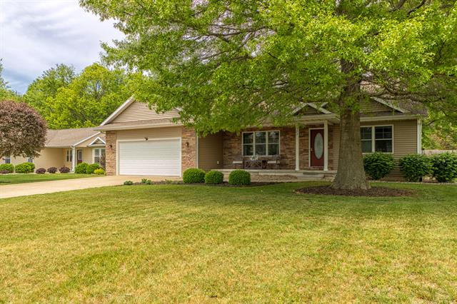 front view picture of 1373 Kristen Path, Saint Joseph, MI. 49085