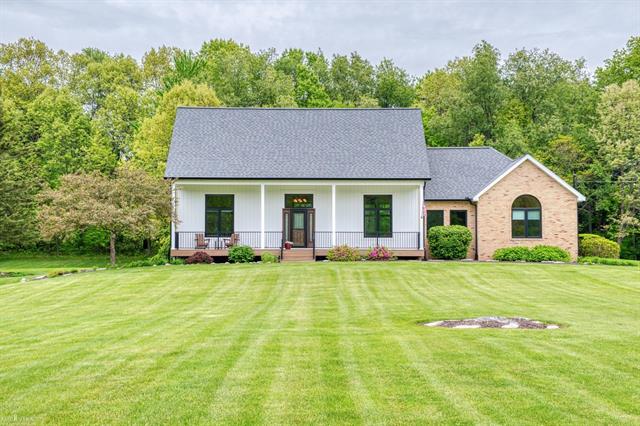 front view picture of 3836 W Boulder Lane, Perry, MI. 48872