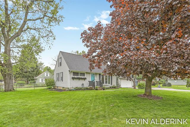 front view picture of 4624 Marigold Street Se, Grand Rapids, MI. 49546