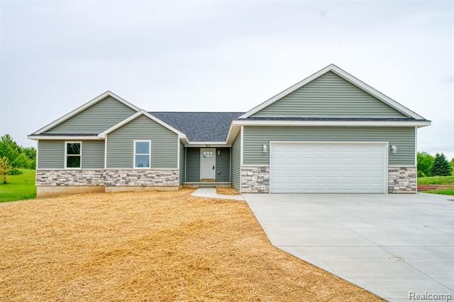 front view picture of 9674 Iosco Ridge Drive, Gregory, MI. 48137