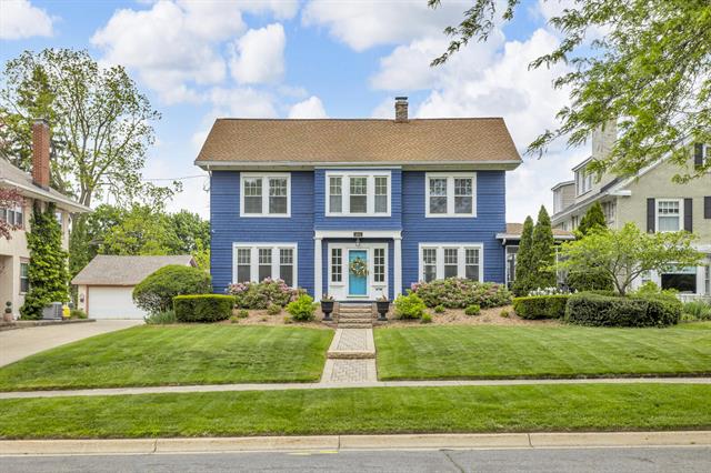 front view picture of 1406 W Washington Avenue, Jackson, MI. 49203