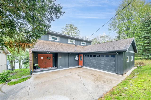 front view picture of 11290 Alpine Road, Stanwood, MI. 49346