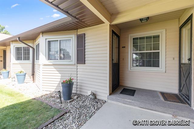 front view picture of 7498 Pinegrove Drive, Jenison, MI. 49428