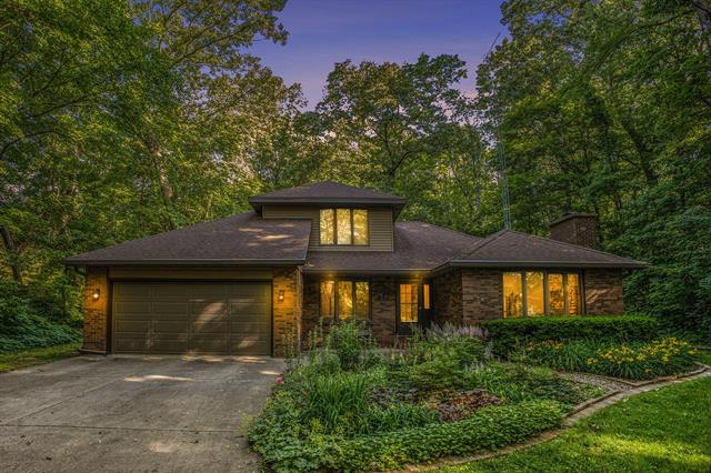 front view picture of 1769 Maple Lane, Benton Harbor, MI. 49022