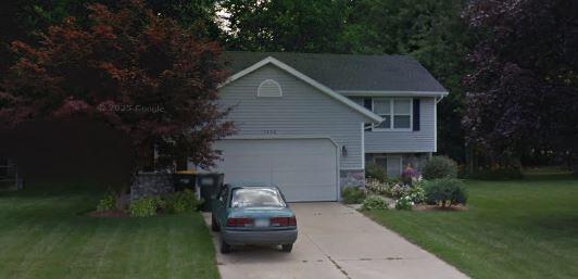 front view picture of 7430 Yorkshire Drive, Hudsonville, MI. 49426