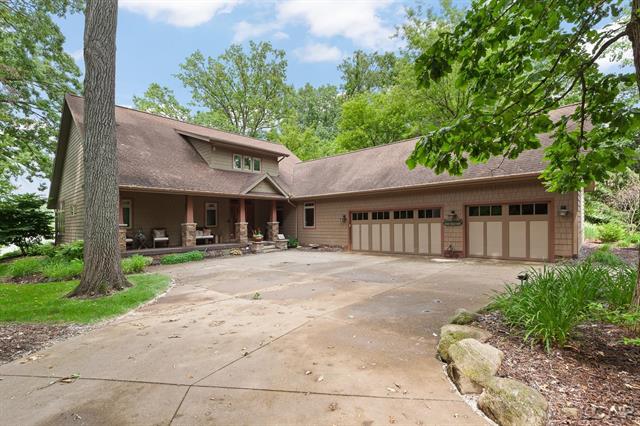 front view picture of 14967 S Shore Drive, Addison, MI. 49220