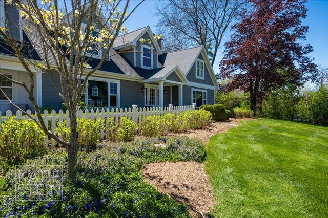 front view picture of 3022 Midland Drive Se, Grand Rapids, MI. 49506