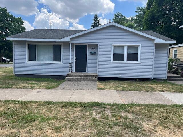 front view picture of 846 Hancock Street Se, Grand Rapids, MI. 49507
