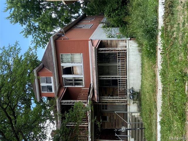 front view picture of 3271 Hazelwood Street, Detroit, MI. 48206