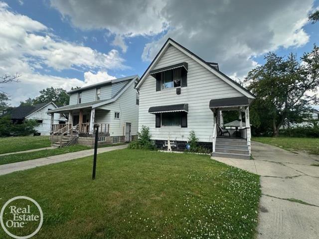 front view picture of 20164 Yacama Avenue, Highland Park, MI. 48203